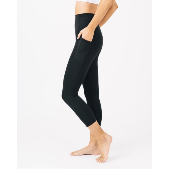 Zyia work out shorter length pant - Picture 2 of 5